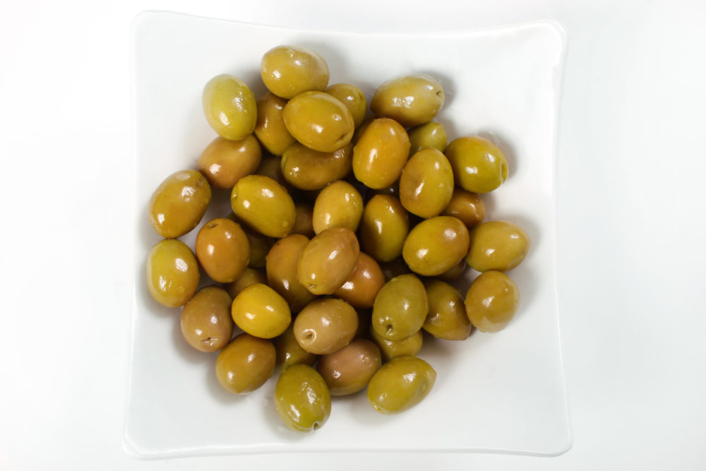 Image of the product, unpitted Spanish-style green olives